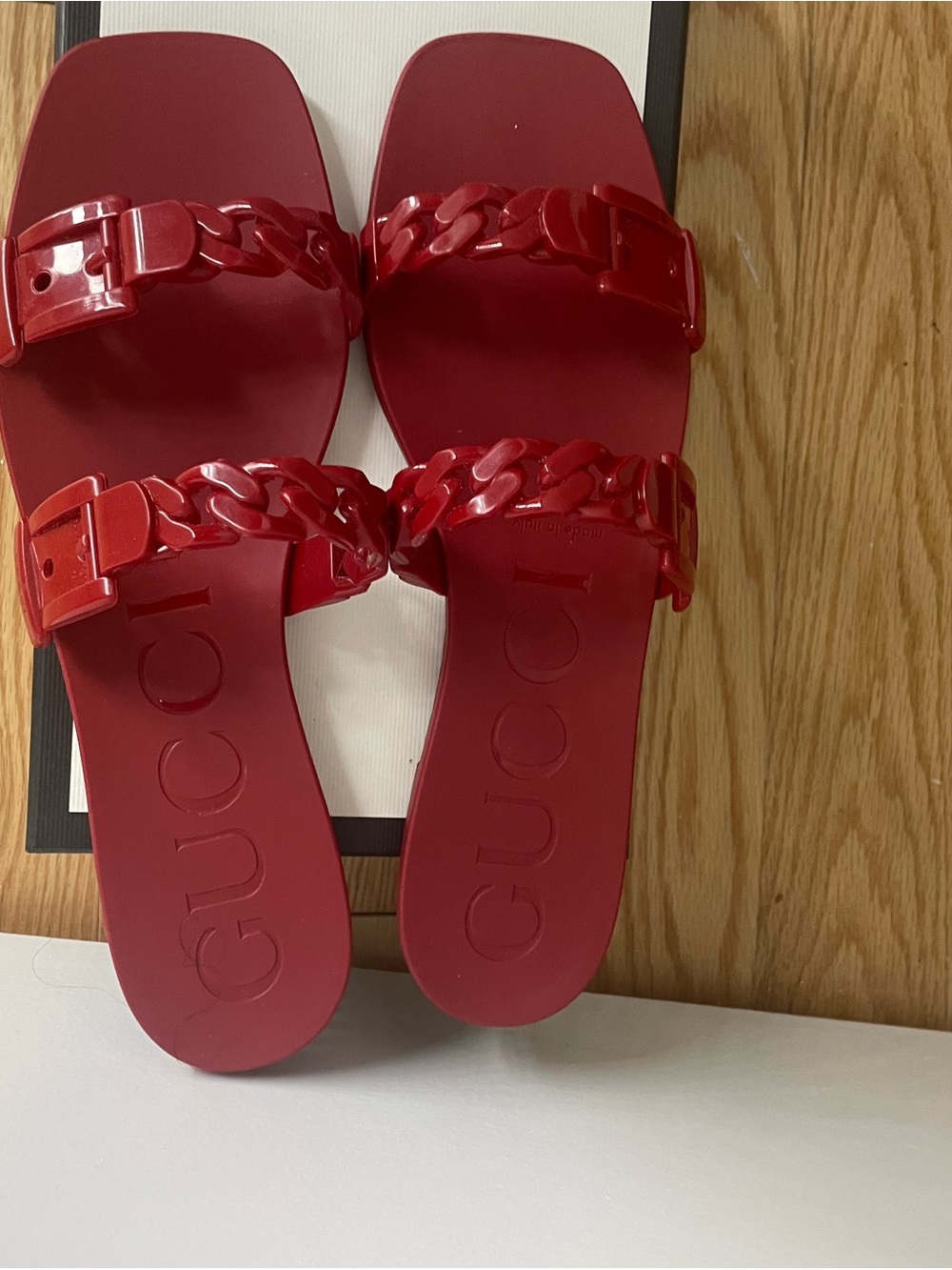 Woman Gucci slides - Picture 4 of 5